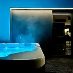 Luxurious With Jacuzzi In Beskid Mountains 펜션 Lapanow