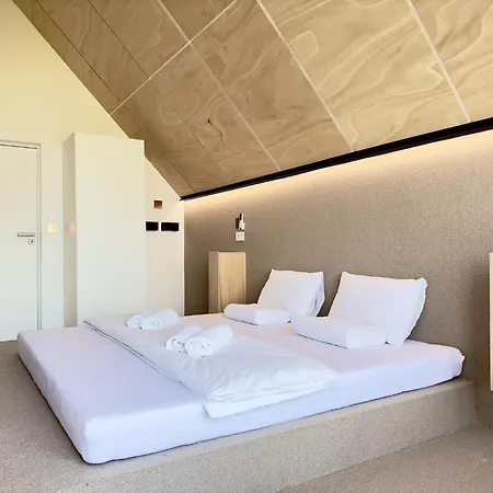 Dom wakacyjny Luxurious With Jacuzzi In Beskid Mountains *